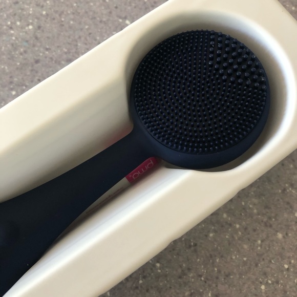 PMD CLEAN Smart Facial Cleansing Device - Picture 12 of 15